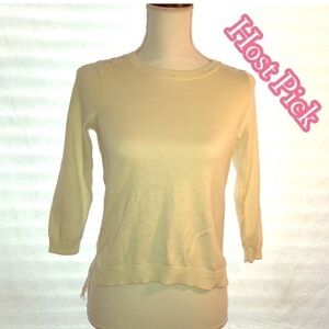 ✅Host Pick✅ 𝅺The Limited Sweater, Size XS